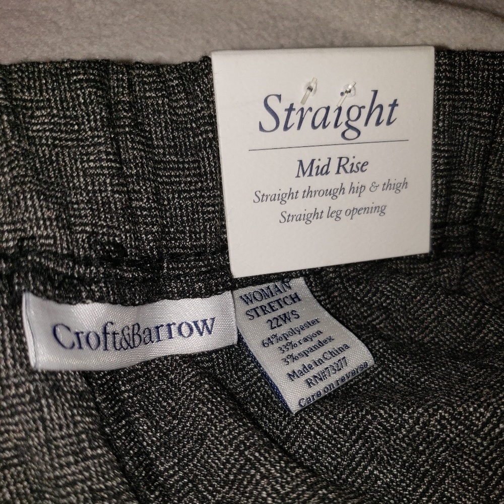 🎁🆕️ NWT Plus Size Plaid Pants Sz 22-READ - Picture 4 of 5